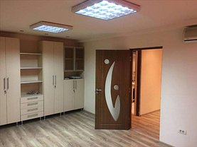 Apartament de vânzare 3 camere, în Arad, zona Micalaca