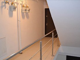 Apartament de vânzare 3 camere, în Arad, zona UTA