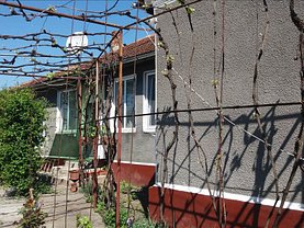 Casa de vânzare 4 camere, în Siria