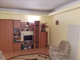 Casa de vânzare 5 camere, în Santana, zona Central