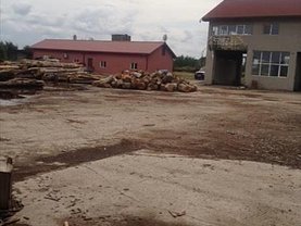Vânzare spaţiu comercial