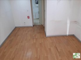 Închiriere spaţiu comercial