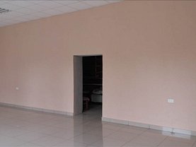 Închiriere spaţiu comercial