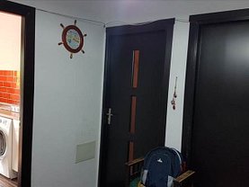 Apartament de vânzare 4 camere, în Bucuresti, zona Margeanului