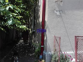 Casa de vânzare 3 camere, în Bucureşti, zona Parcul Carol