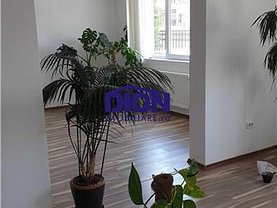 Închiriere spaţiu comercial
