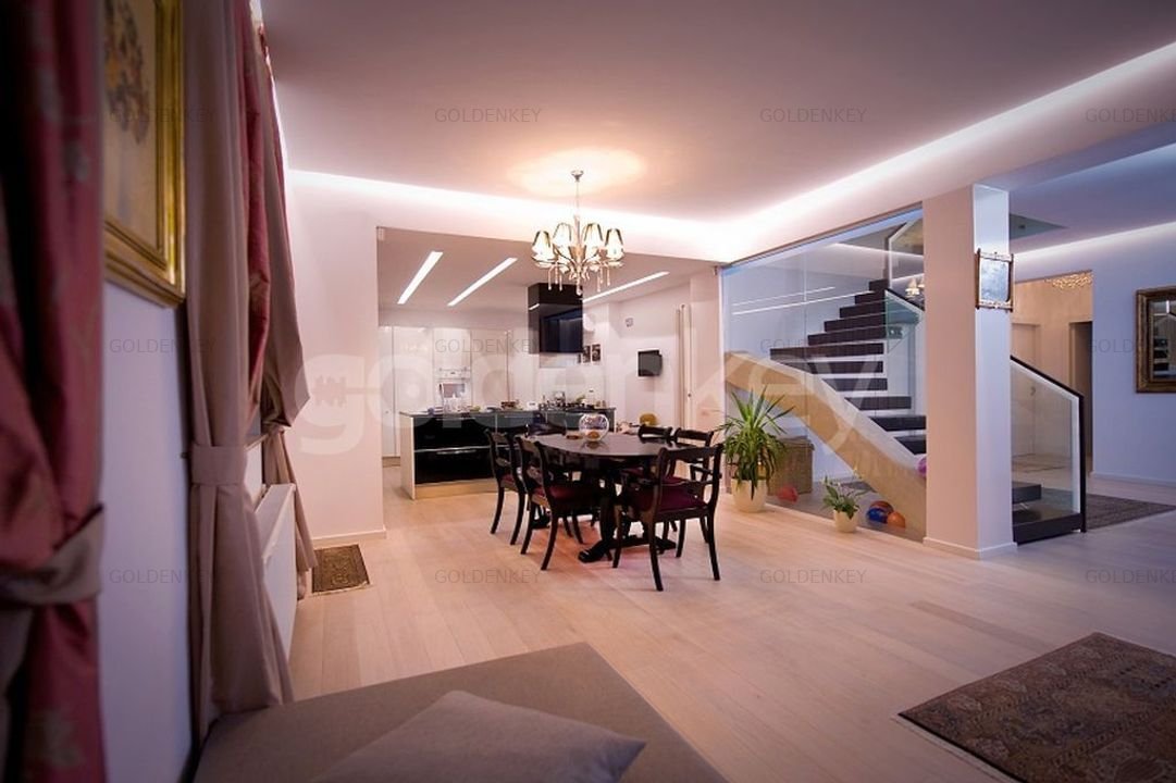 Apartament modern cu 7 camere, finisaje premium