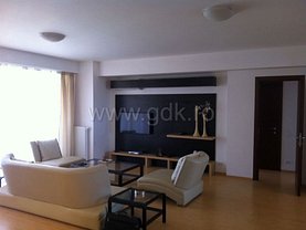 Apartament de închiriat 3 camere, în Bucuresti, zona Stefan cel Mare