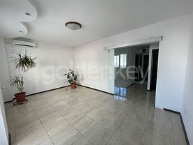 Apartament de vânzare sau de închiriat 4 camere, în Constanţa, zona Ultracentral