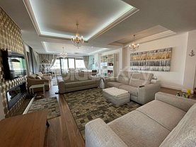 Penthouse de vânzare 5 camere, în Mamaia, zona Central