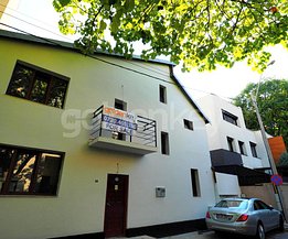 Casa de vânzare 7 camere, în Bucureşti, zona Herăstrău