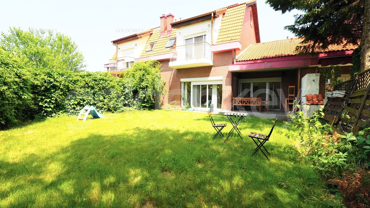 Vila renovata cu 7 camere | piscina comuna | Scoala Americana