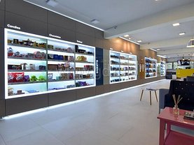 Vânzare spaţiu comercial