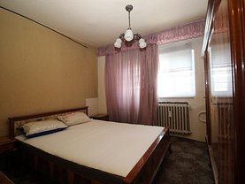 Apartament de vânzare 4 camere, în Bucureşti, zona Turda
