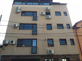 Casa de vânzare 24 camere, în Bucuresti, zona Vatra Luminoasa