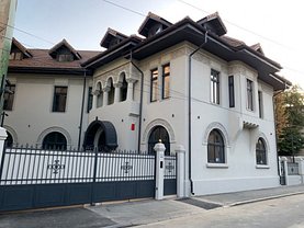 Casa de închiriat 12 camere, în Bucureşti, zona P-ţa Romană