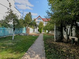 Casa de închiriat 8 camere, în Bucureşti, zona Băneasa