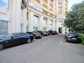 Vânzare spaţiu comercial