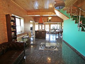 Casa de vânzare 5 camere, în Poiana