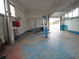 Vânzare spaţiu industrial