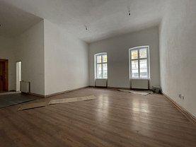 Apartament de închiriat 2 camere, în Braşov, zona Centrul Istoric