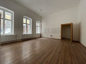 Apartament de închiriat 2 camere, în Braşov, zona Centrul Istoric