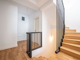 Apartament de vânzare 3 camere, în Braşov, zona Central