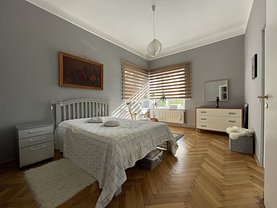 Casa de vânzare 5 camere, în Braşov, zona Centrul Istoric
