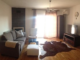 Apartament de vânzare 3 camere, în Bucureşti, zona Pipera
