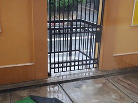 Casa de închiriat 9 camere, în Tunari