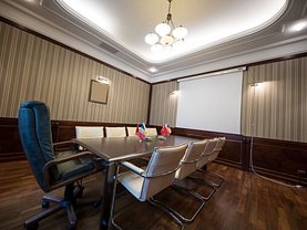 Casa de vânzare 13 camere, în Bucuresti, zona Capitale