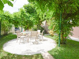 Casa de închiriat 6 camere, în Bucuresti, zona Herastrau