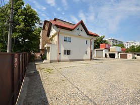 Casa de închiriat 5 camere, în Bucureşti, zona Domenii