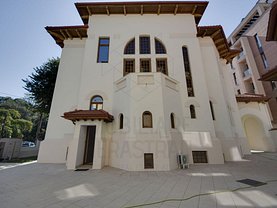 Casa de vânzare 18 camere, în Bucureşti, zona Herăstrău