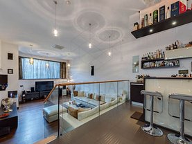 Casa de vânzare 8 camere, în Bucureşti, zona Siseşti