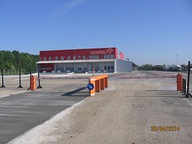 Închiriere spaţiu industrial