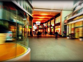 Vânzare spaţiu comercial