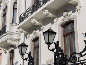 Casa de închiriat 26 camere, în Bucuresti, zona Calea Victoriei