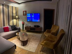 Casa de închiriat 4 camere, în Bucureşti, zona Barbu Văcărescu