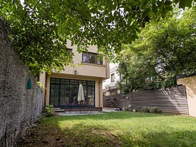 Casa de vânzare 7 camere, în Bucuresti, zona Casin