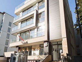 Casa de închiriat 17 camere, în Bucureşti, zona Primăverii