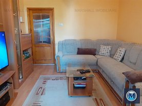 Apartament de vânzare 3 camere, în Ploieşti, zona Baraolt