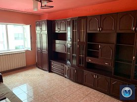 Apartament de vânzare 3 camere, în Ploieşti, zona Democraţiei