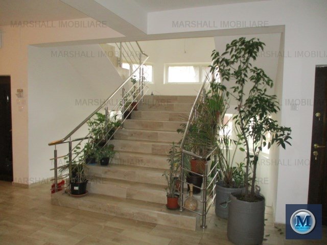 Vila cu 6 camere de vanzare, zona Central, 398.95 mp #2108
