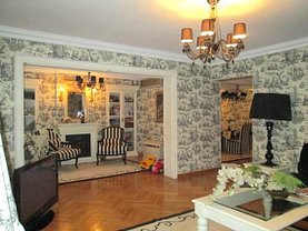 Casa de închiriat 8 camere, în Ploiesti, zona Ultracentral