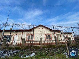 Casa de vânzare 4 camere, în Parepa-Ruşani