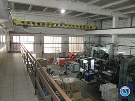 Vânzare spaţiu industrial