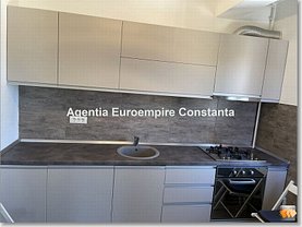 Apartament de vânzare 3 camere, în Constanţa, zona Tomis Plus
