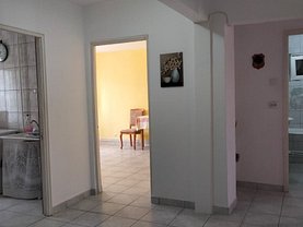 Apartament de vânzare 4 camere, în Constanţa, zona Inel II