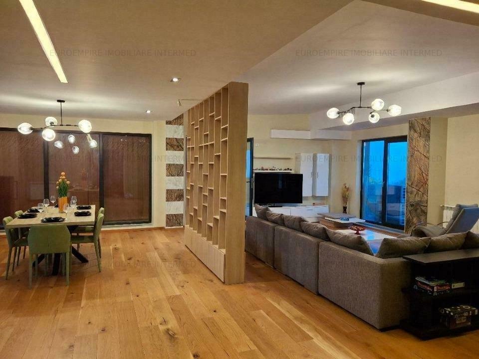 Penthouse lux - Mamaia Nord - vedere panoramica către mare si lac